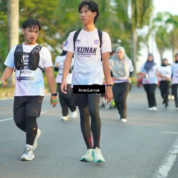Runner Photo 7773006