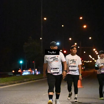 Runner Photo 7773038