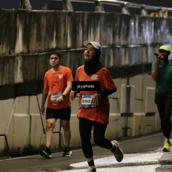 Runner Photo 7773050