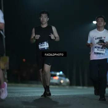 Runner Photo 7773070