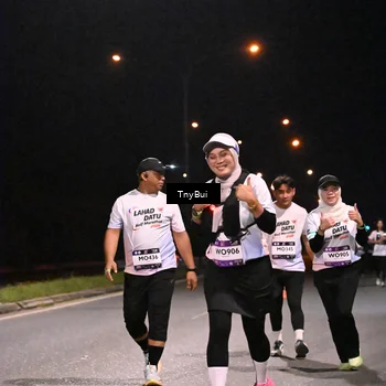 Runner Photo 7773072
