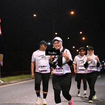 Runner Photo 7773095