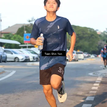 Runner Photo 7773107