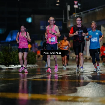 Runner Photo 7773114