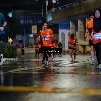 Runner Photo 7773115