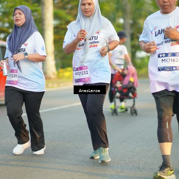 Runner Photo 7773116