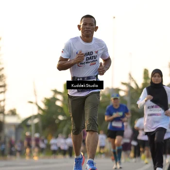Runner Photo 7773128