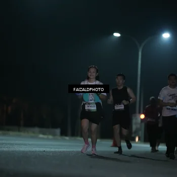 Runner Photo 7773152