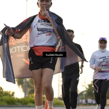 Runner Photo 7773230