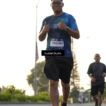 Runner Photo 7773246