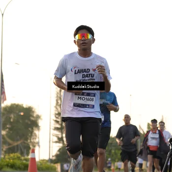 Runner Photo 7773258