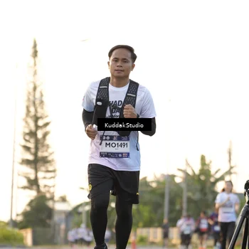 Runner Photo 7773303