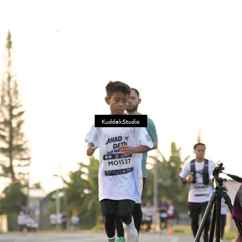 Runner Photo 7773308