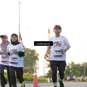 Runner Photo 7773334