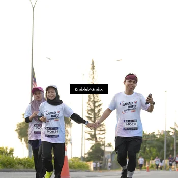 Runner Photo 7773341