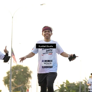 Runner Photo 7773343