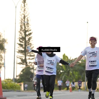 Runner Photo 7773348