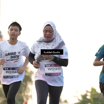 Runner Photo 7773356
