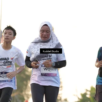Runner Photo 7773359
