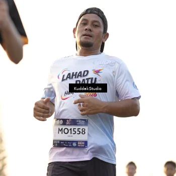 Runner Photo 7773365