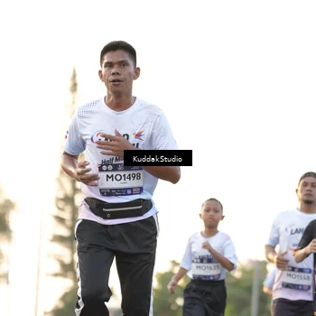 Runner Photo 7773370