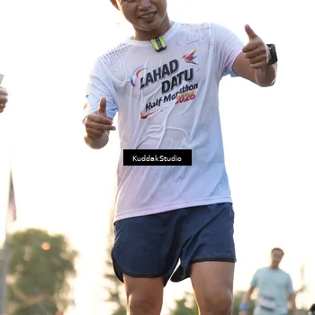 Runner Photo 7773395