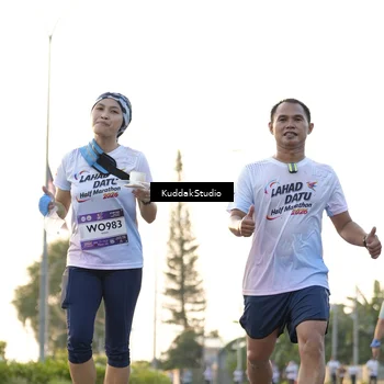 Runner Photo 7773402