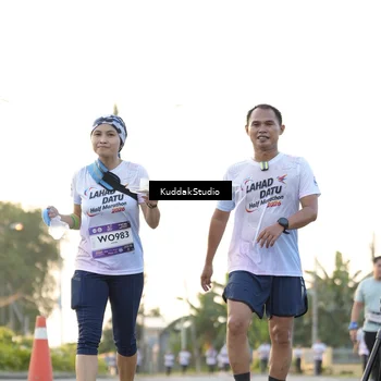 Runner Photo 7773413