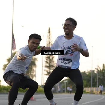 Runner Photo 7773418