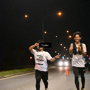 Runner Photo 7773435