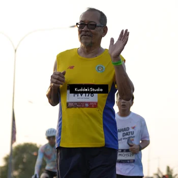 Runner Photo 7773450