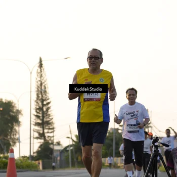 Runner Photo 7773459
