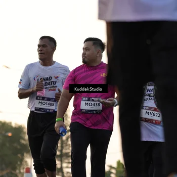 Runner Photo 7773468