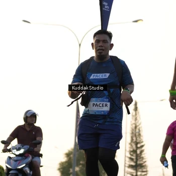 Runner Photo 7773469