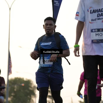 Runner Photo 7773471