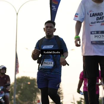 Runner Photo 7773472