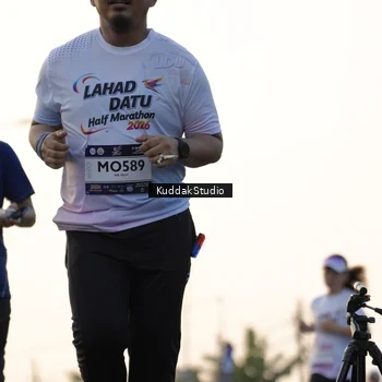 Runner Photo 7773477