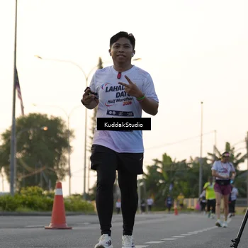 Runner Photo 7773507