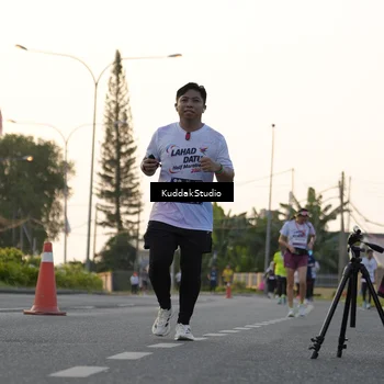 Runner Photo 7773515