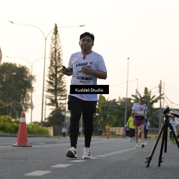 Runner Photo 7773518