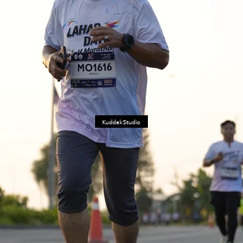 Runner Photo 7773519