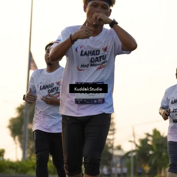 Runner Photo 7773525