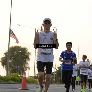 Runner Photo 7773532