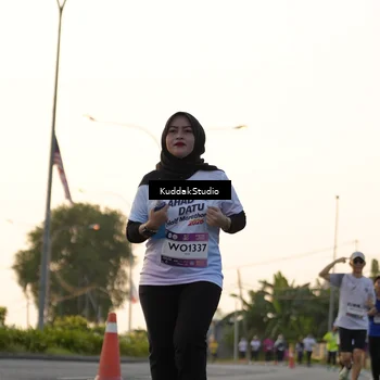 Runner Photo 7773543
