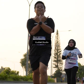 Runner Photo 7773546