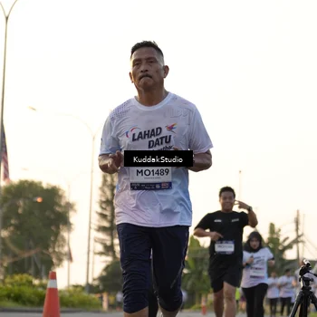 Runner Photo 7773557