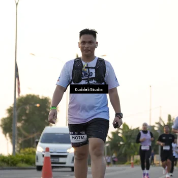 Runner Photo 7773572