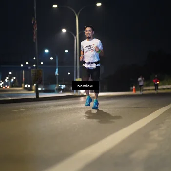 Runner Photo 7773614