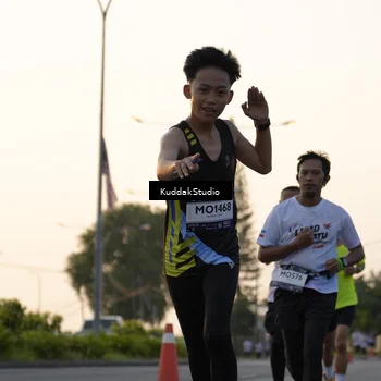 Runner Photo 7773638