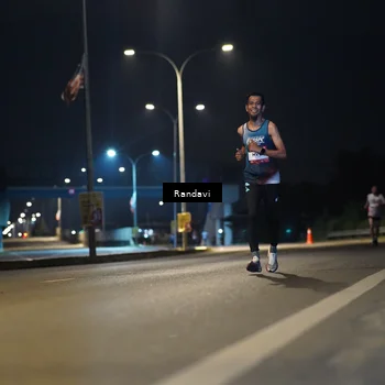 Runner Photo 7773653